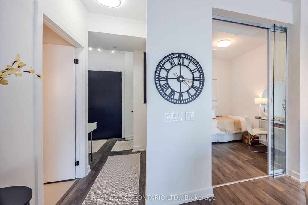 Photo of 127 Broadway Avenue #2101S, Toronto, ON M4P 1V4 (MLS # C12845486)