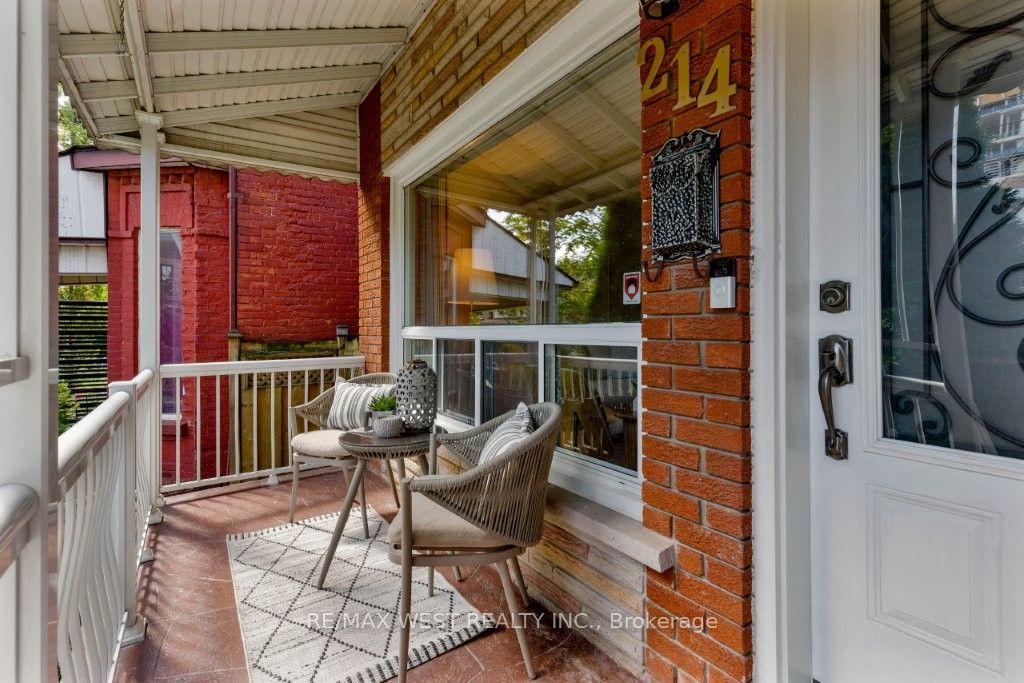 214 Markham Street