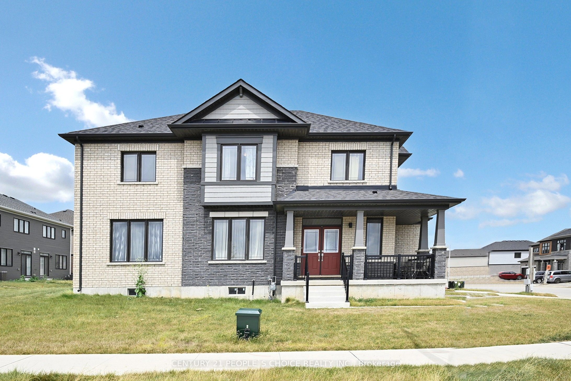 38 Stanley Avenue N