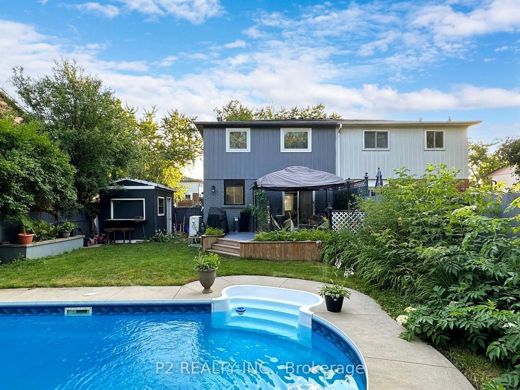 Photo of 411 Rosedale Drive, Whitby, ON L1N 1Z5 (MLS # E13169806)