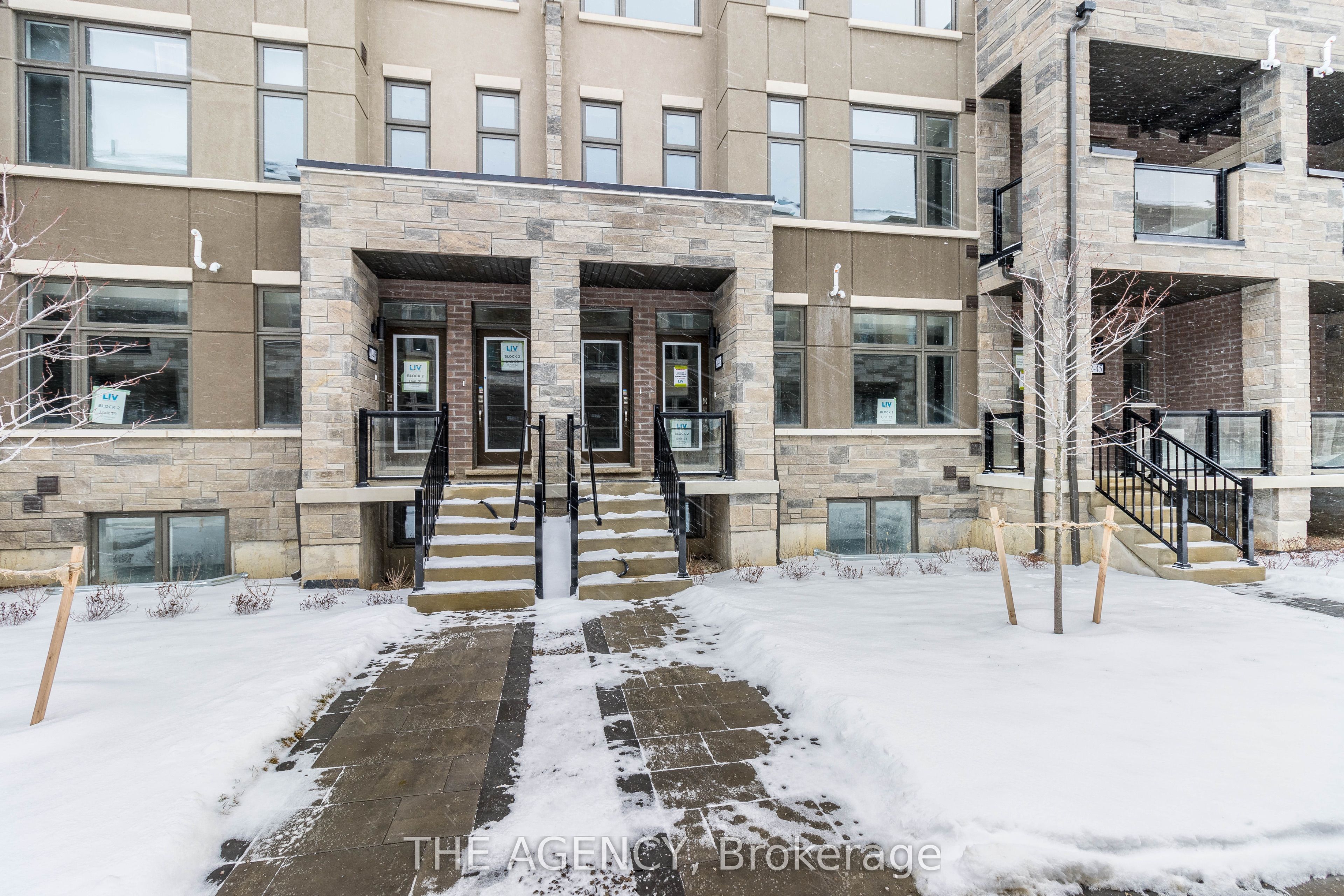 45 Fieldridge Crescent 24