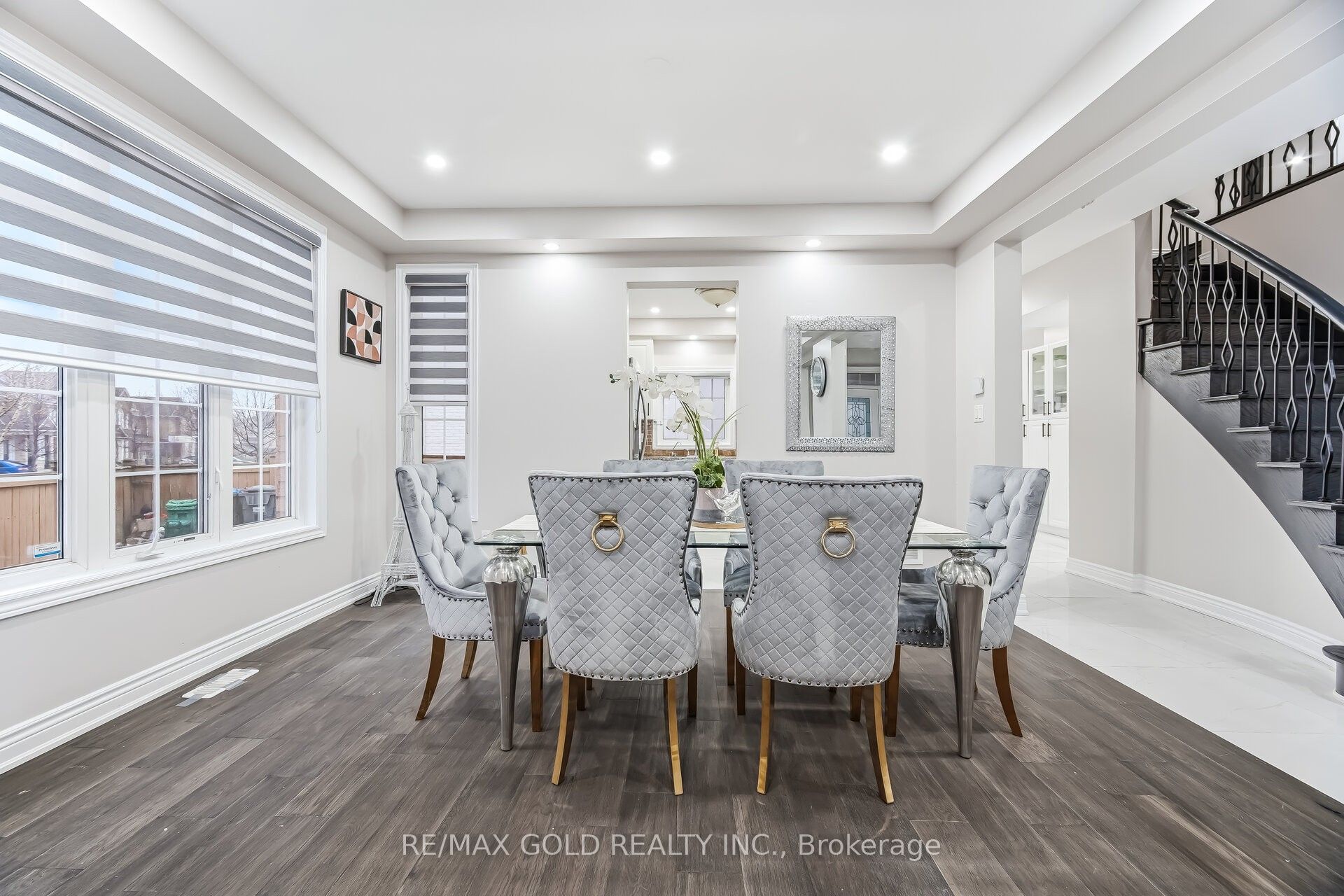 29 Laurentide Crescent