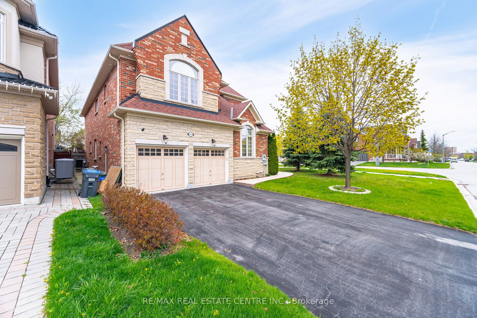 3401 Hideaway Place