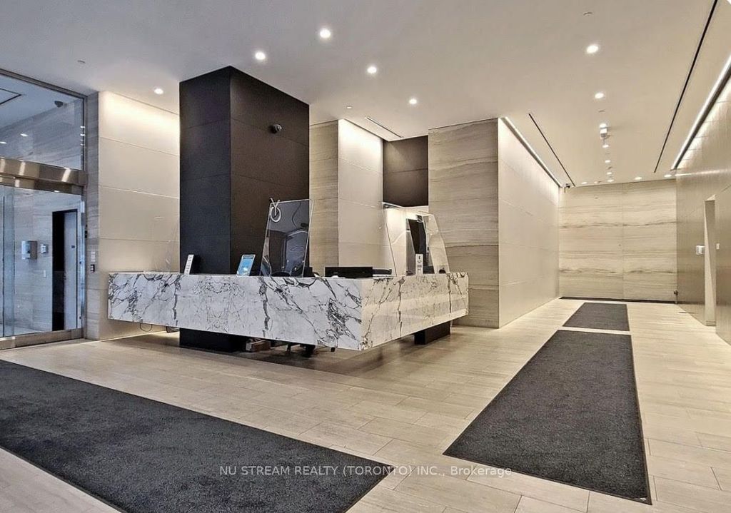 Photo of 7 Grenville Street #1712, Toronto, ON M4Y 0E9 (MLS # C12385570)