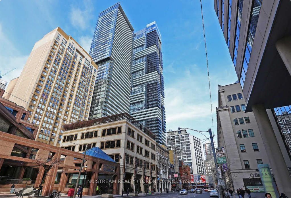 Photo of 7 Grenville Street #1712, Toronto, ON M4Y 0E9 (MLS # C12385570)