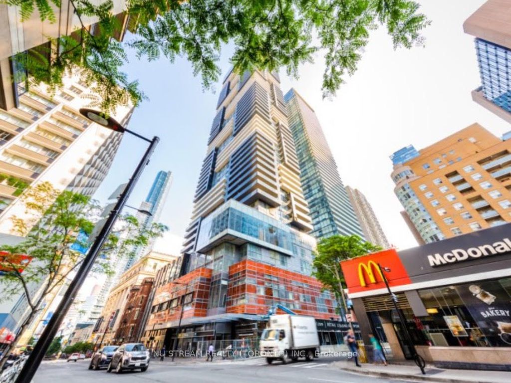 Photo of 7 Grenville Street #1712, Toronto, ON M4Y 0E9 (MLS # C12385570)