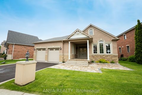 8 Cottontail Avenue Markham ON L3S 4E7