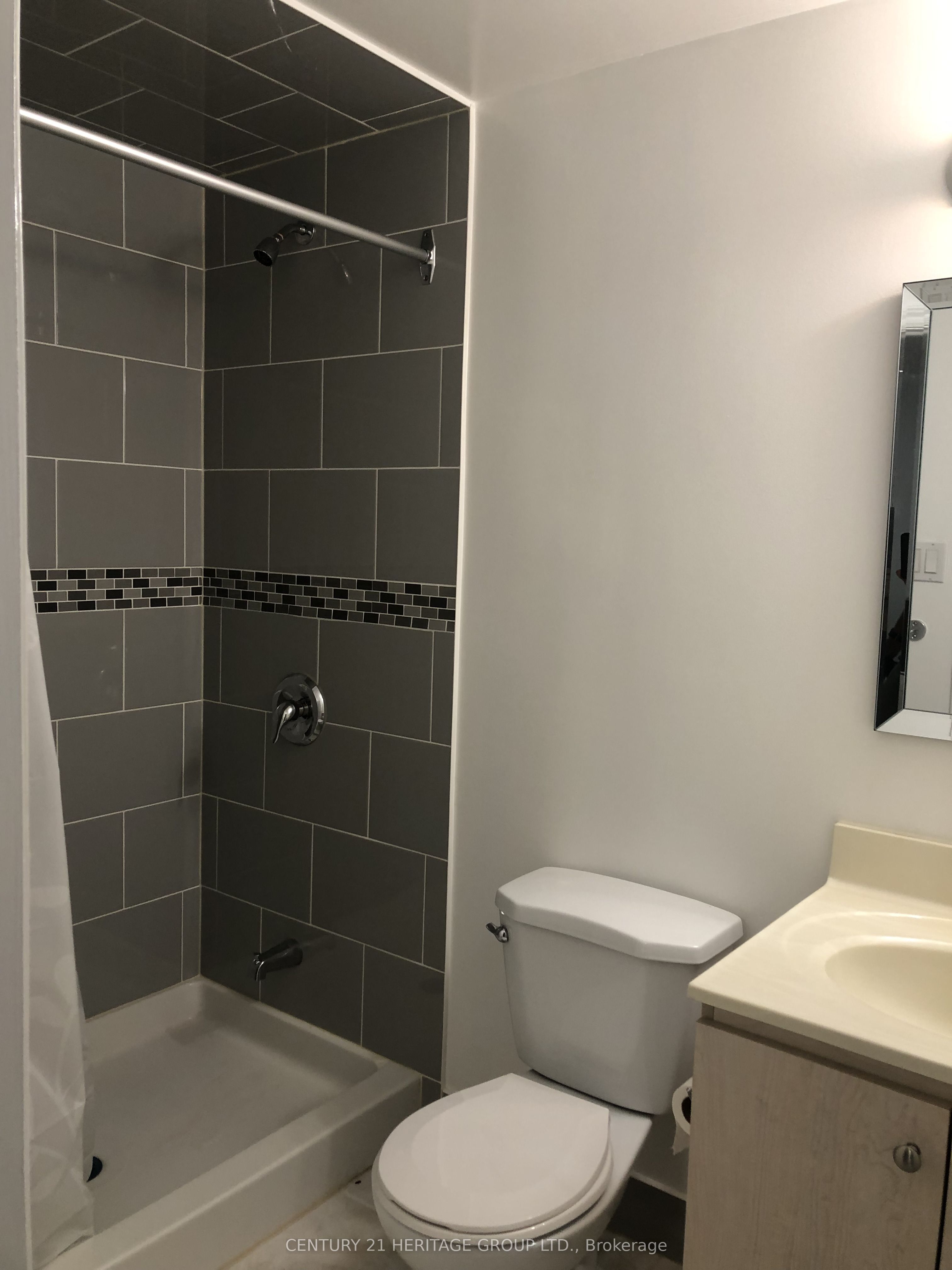 16 Cartmel Drive Apt 1