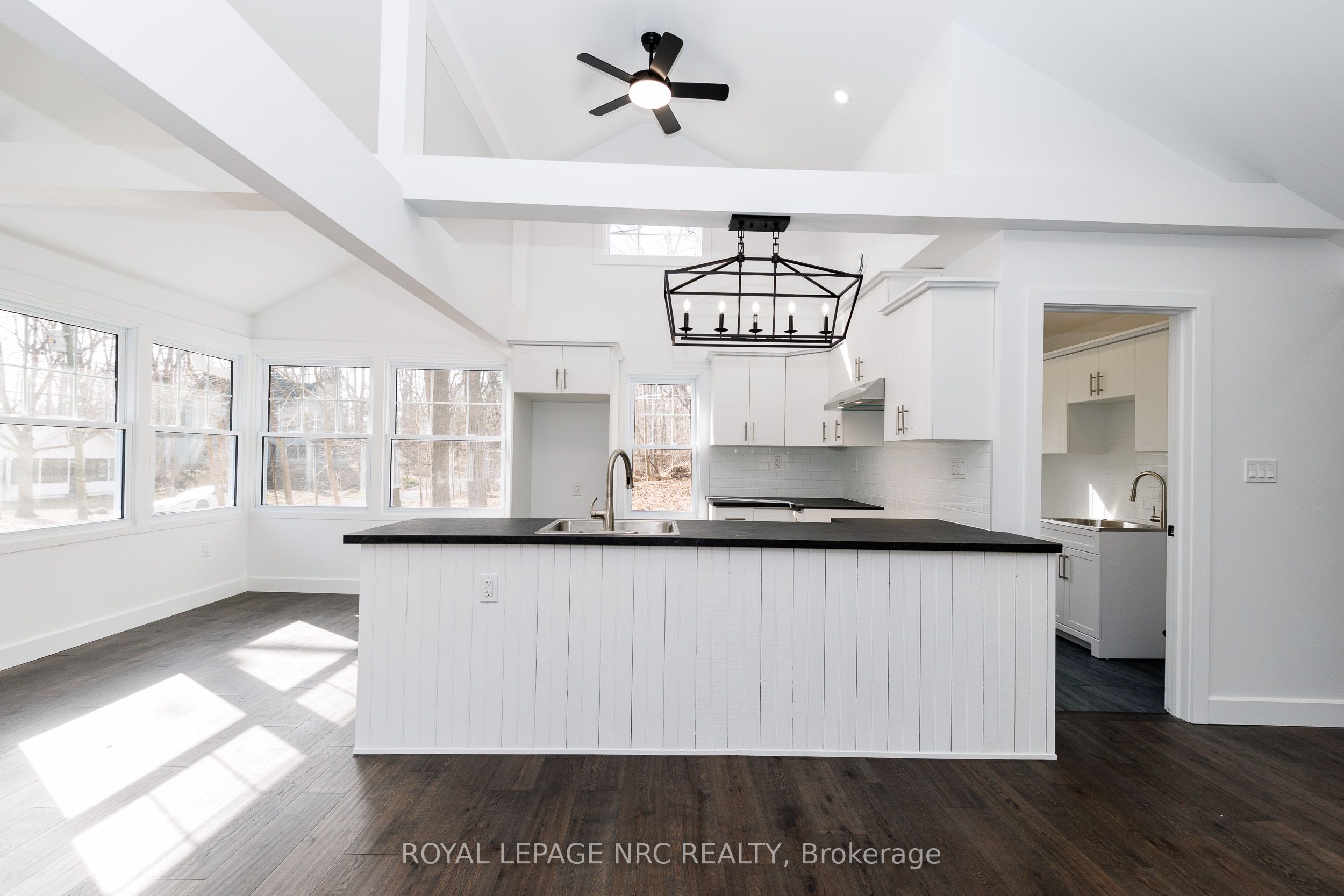 212 Holloway Bay Road