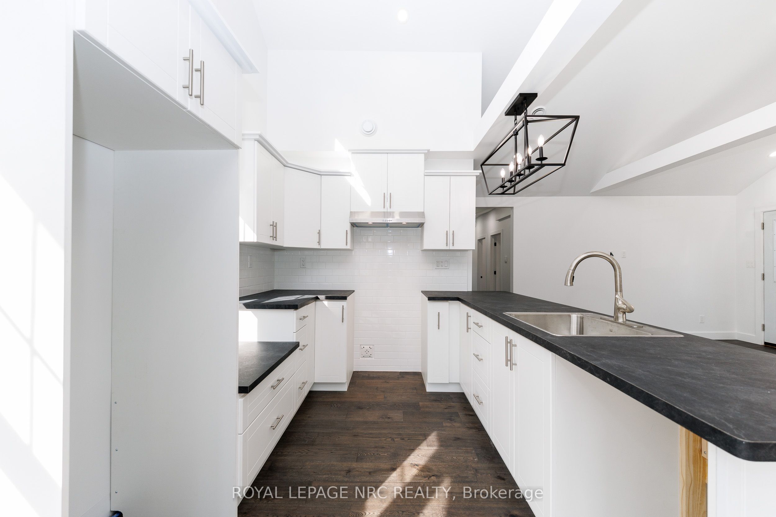 212 Holloway Bay Road