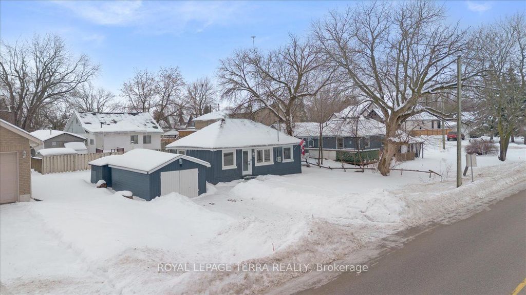 Photo of 999 Ewart Street, Innisfil, ON L0L 1C0 (MLS # N12694042)