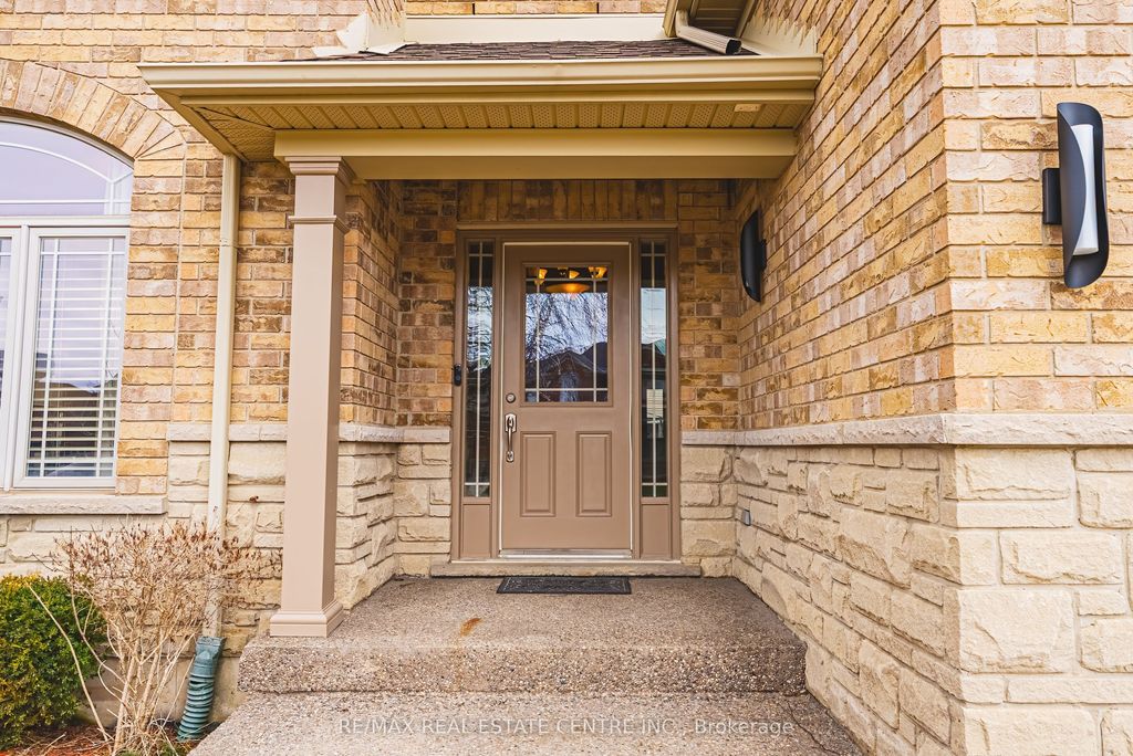 Photo of 120 Valiant Circle, Hamilton, ON L0R 1C0 (MLS # X12906652)