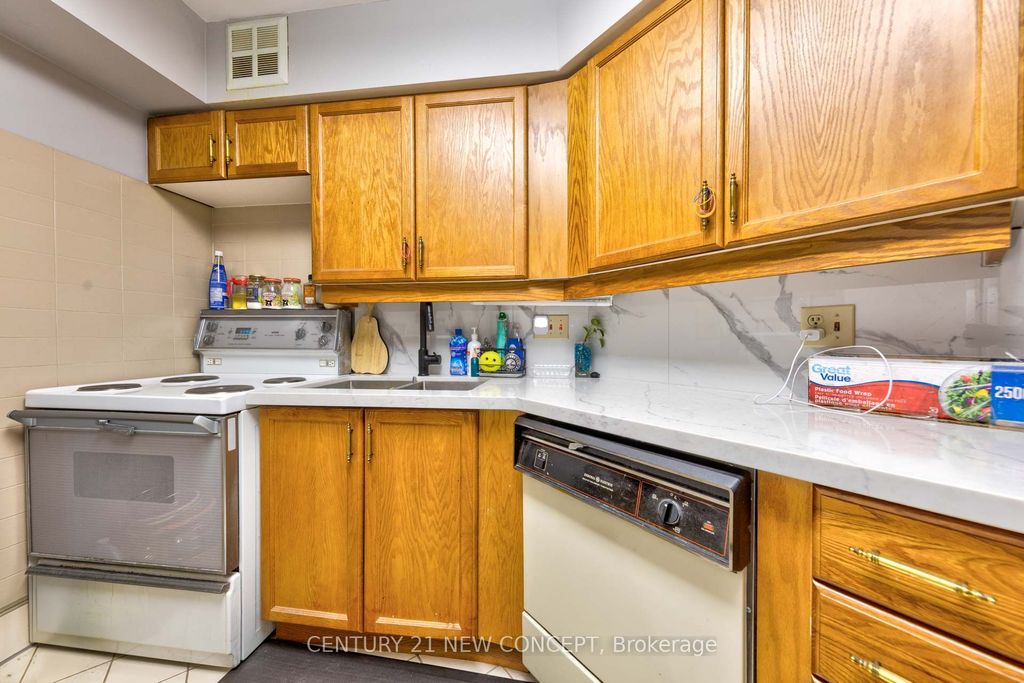Photo of 22 Southport Street #932, Toronto, ON M6S 4Y9 (MLS # W12691674)