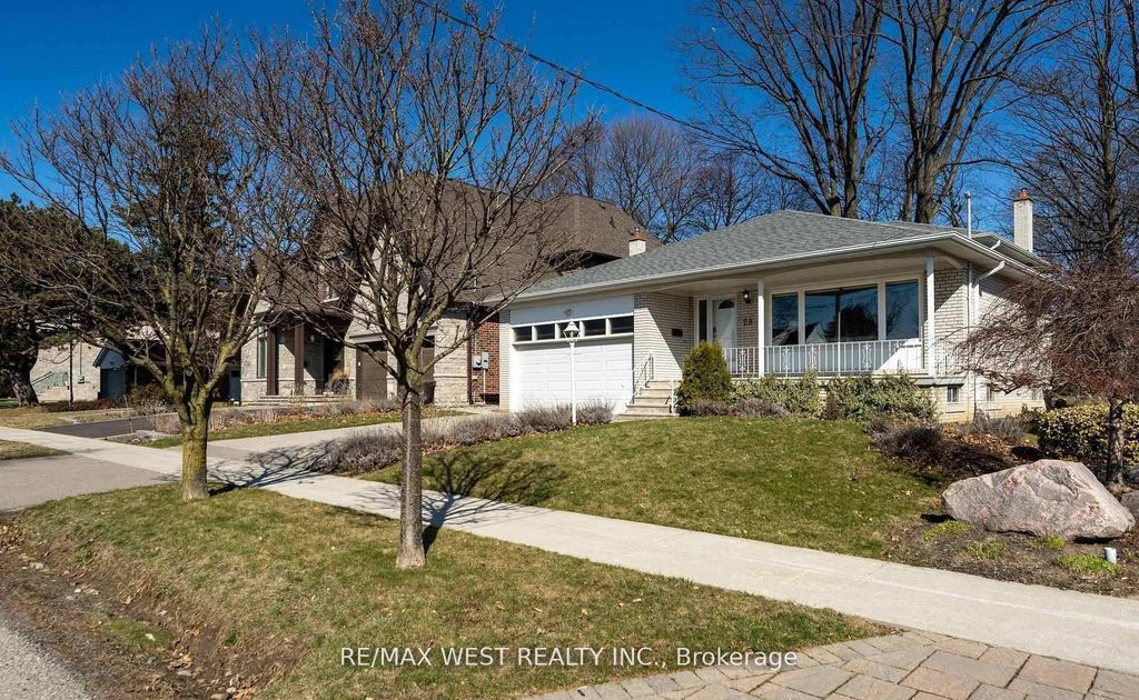 Photo of 28 Braywin Drive N, Toronto, ON M9P 2P1 (MLS # W13124668)