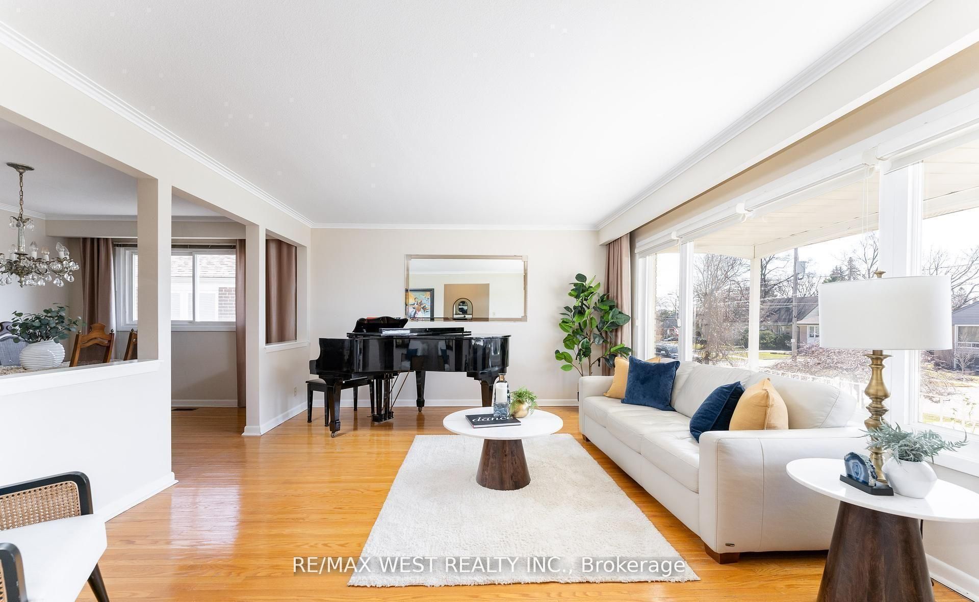 28 Braywin Drive N