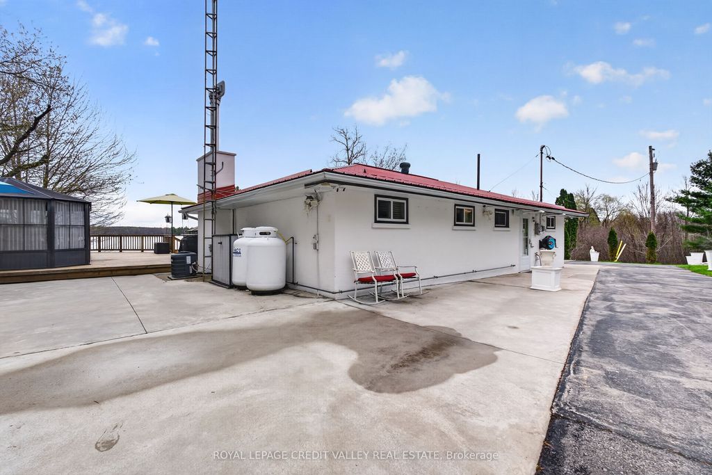 Photo of 1189 Giles Lane, Frontenac, ON K0H 1T0 (MLS # X13107414)