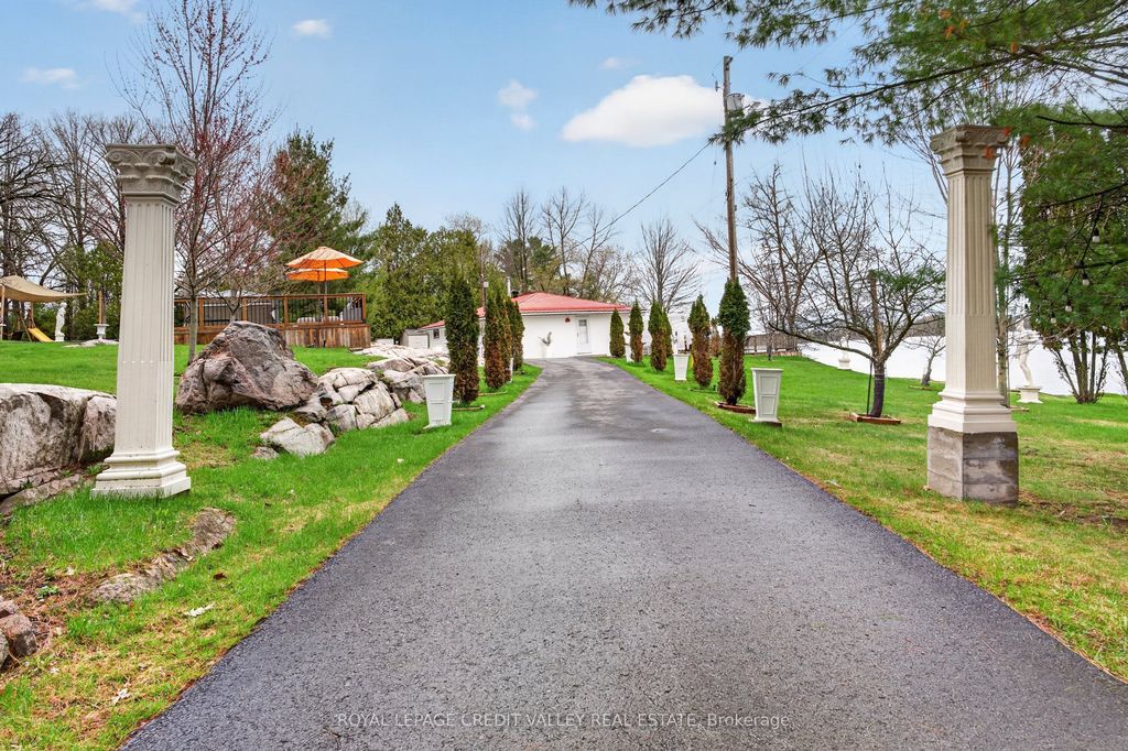 Photo of 1189 Giles Lane, Frontenac, ON K0H 1T0 (MLS # X13107414)