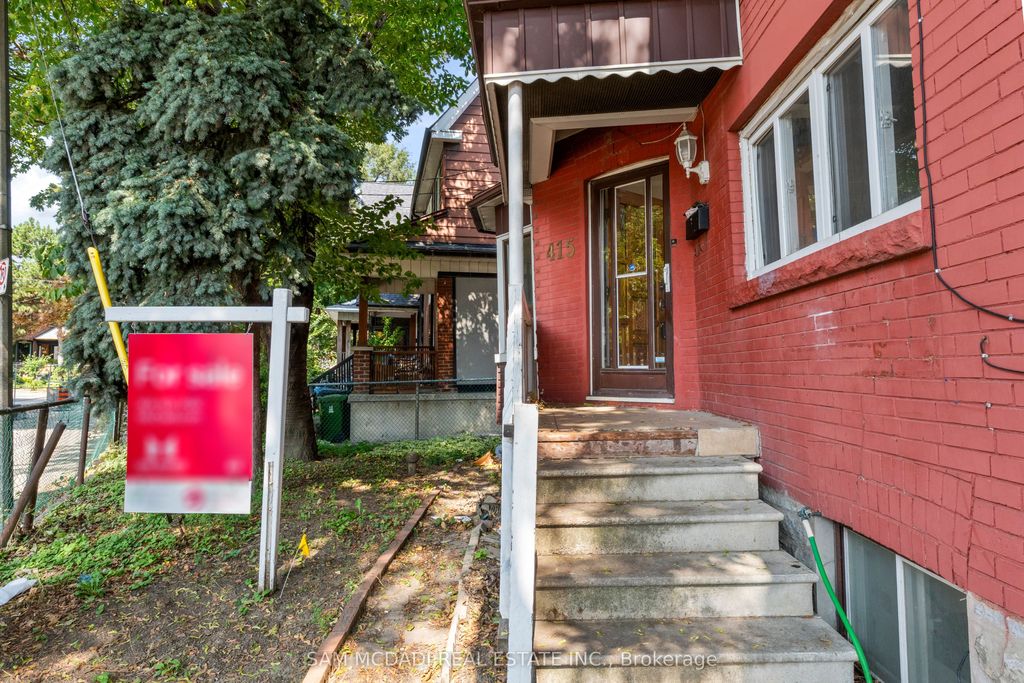 Photo of 415 Crawford Street, Toronto, ON M6G 3J7 (MLS # C12395807)
