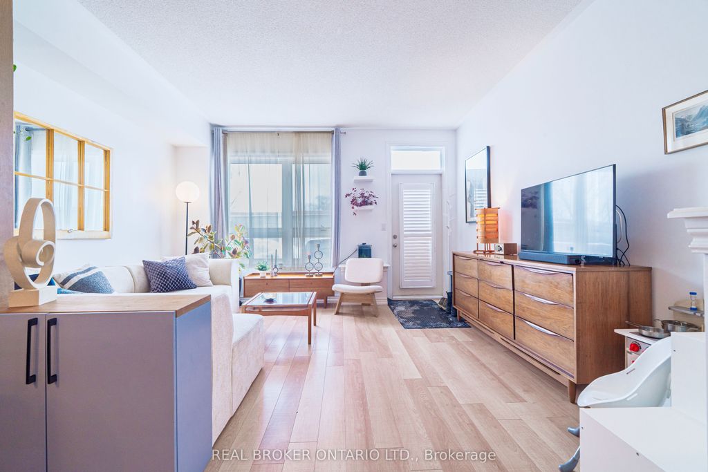 Photo of 104 Caledonia Park Road #2, Toronto, ON M6H 0B1 (MLS # W12781320)