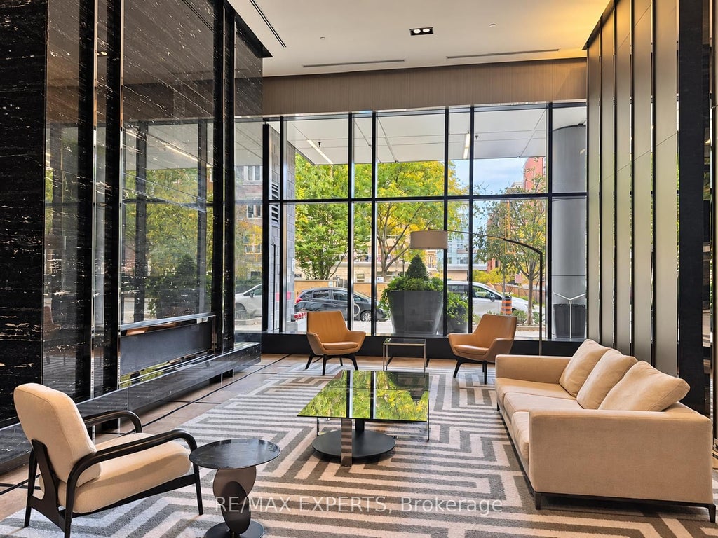 Photo of 98 Lillian Street #721, Toronto, ON M4S 0A5 (MLS # C13882268)