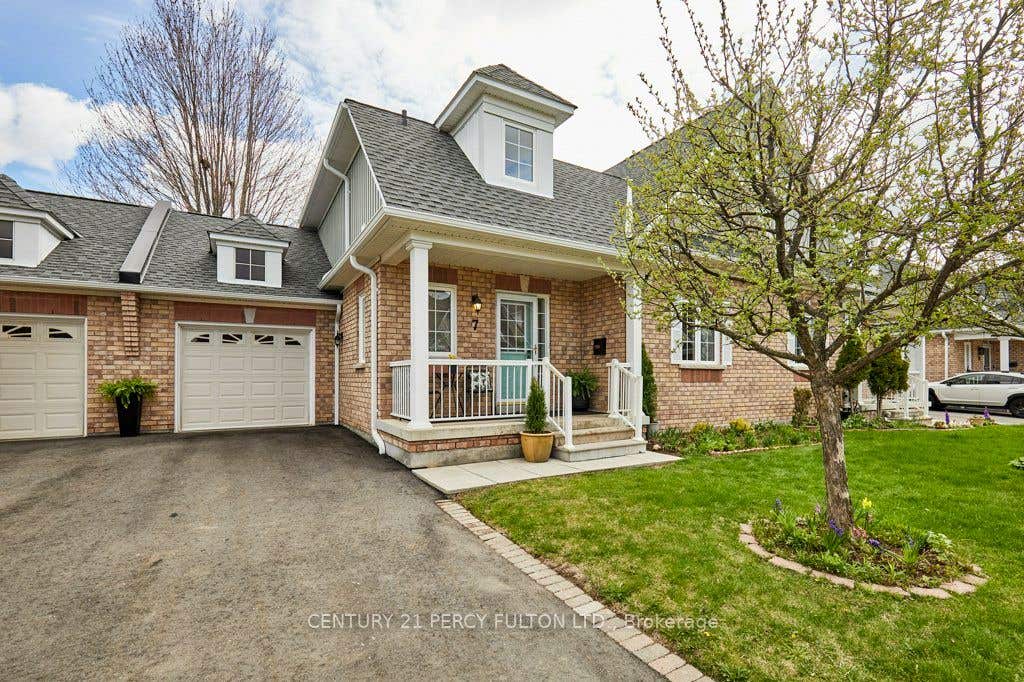 Photo of 7 Gidley Lane #G7, Ajax, ON L1T 4Z7 (MLS # E13660582)