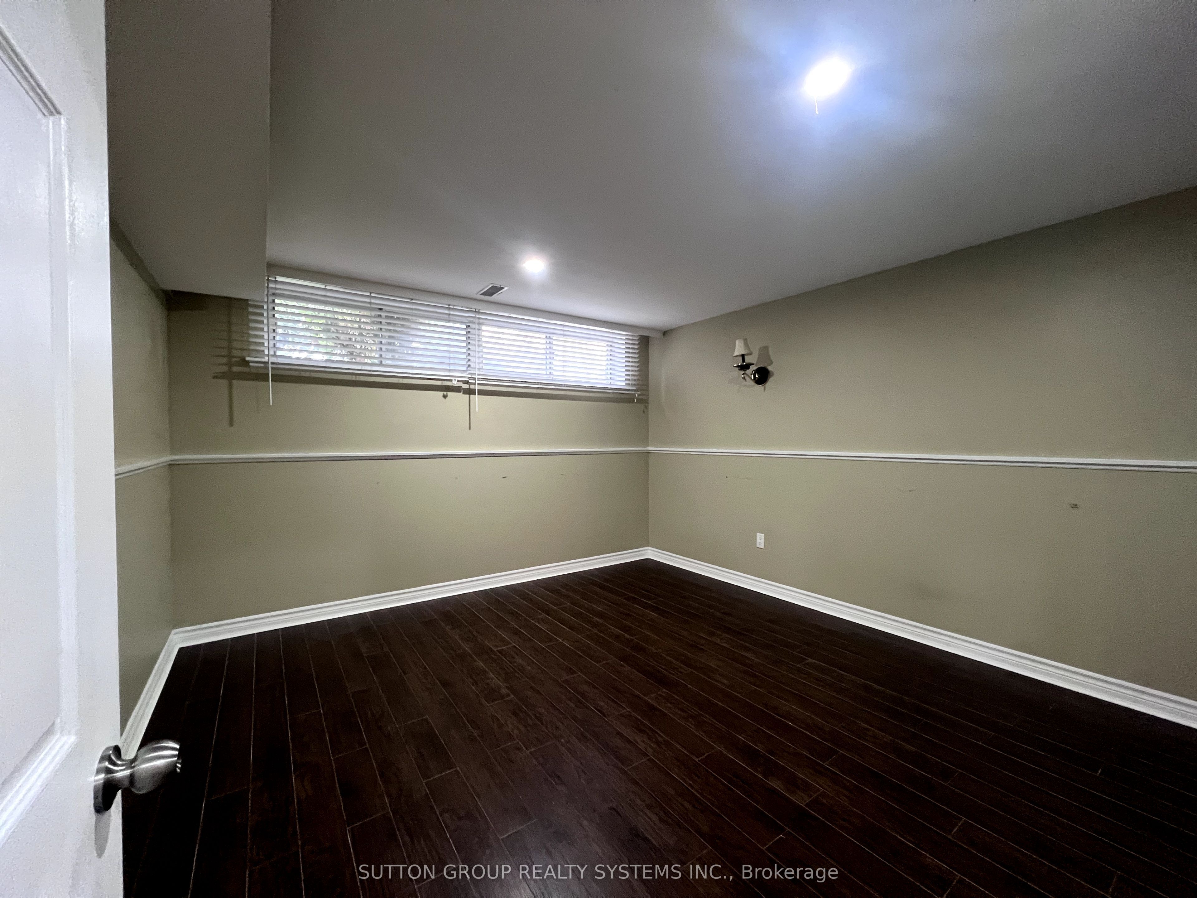 12 Wellesworth Drive