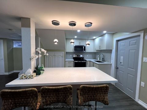 12 Wellesworth Drive Toronto ON M9C 4P6