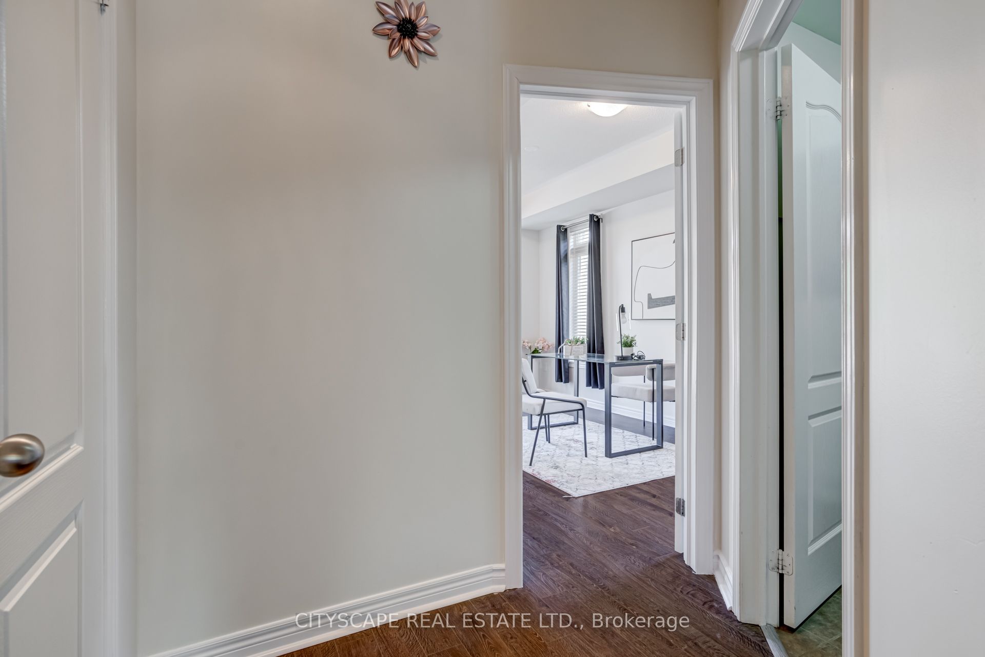 3380 Thomas Street 31
