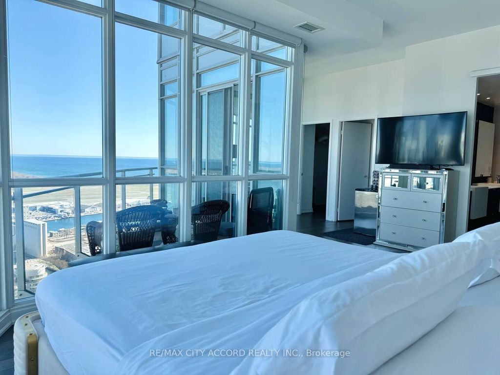 Photo of 21 Iceboat Terrace #PH06, Toronto, ON M5V 4A9 (MLS # C12547148)