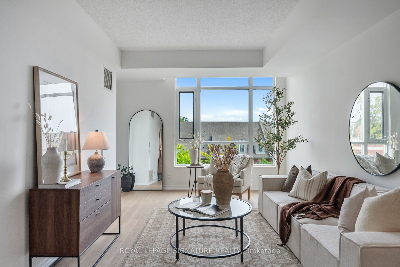 80 Port Street E 407