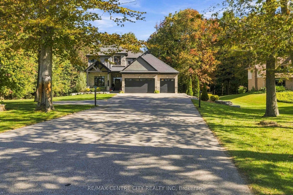 Photo of 104 Norfolk Country Rd. 13, Rr#2 Road, Norfolk, ON N0J 1E0 (MLS # X13890598)
