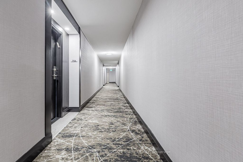 Photo of 3000 Bathurst Street #706, Toronto, ON M6B 3B4 (MLS # C12901390)