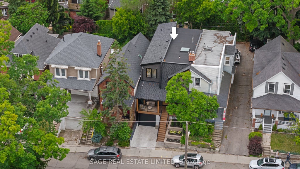 Photo of 116 Lee Avenue, Toronto, ON M4E 2P3 (MLS # E13540378)