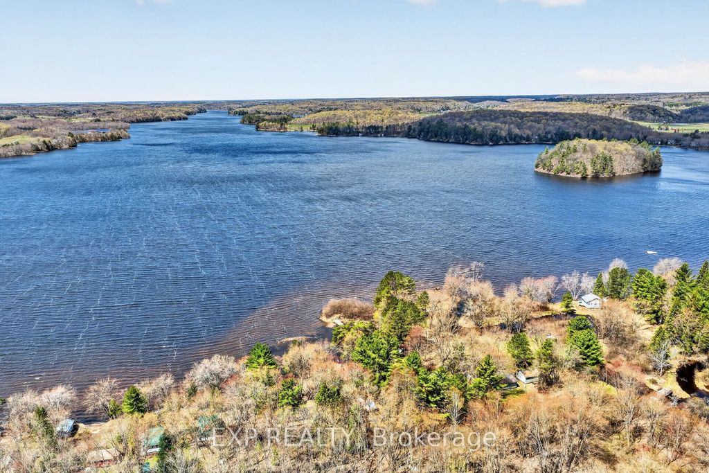 Photo of 1039 Wonder Beach Road, Muskoka Lakes, ON P0B 1M0 (MLS # X13125886)