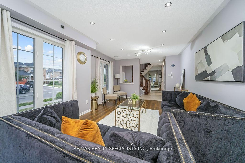 64 Botavia Downs Drive
