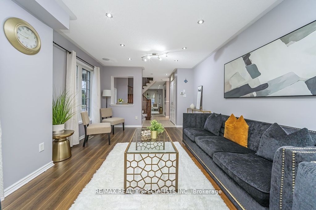 64 Botavia Downs Drive
