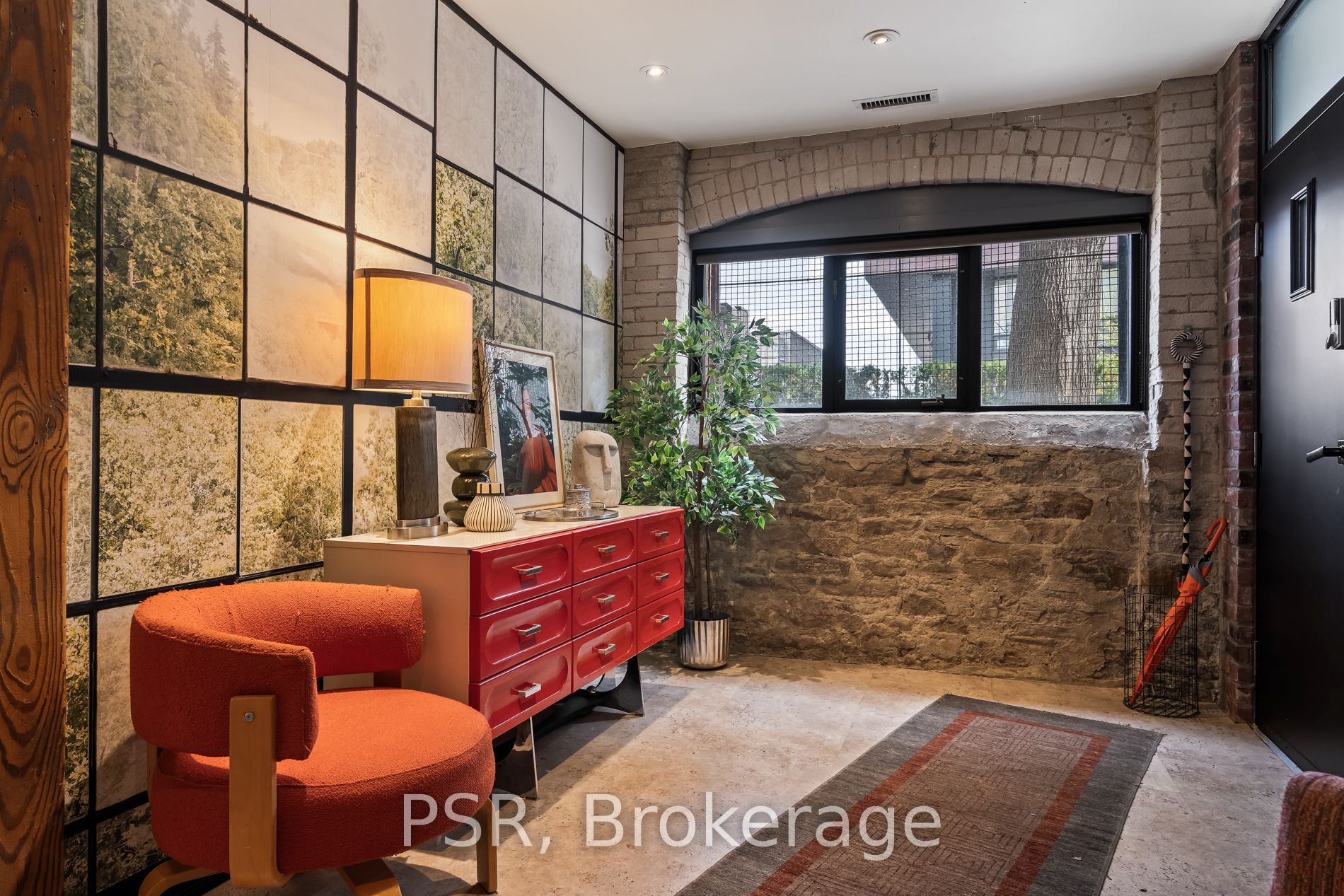 1 Columbus Avenue L1