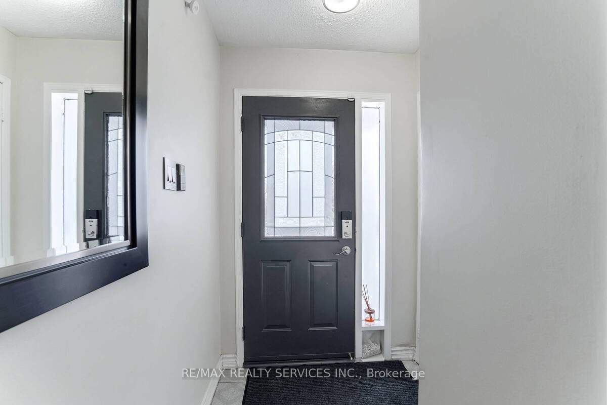 6888 Dillingwood Drive
