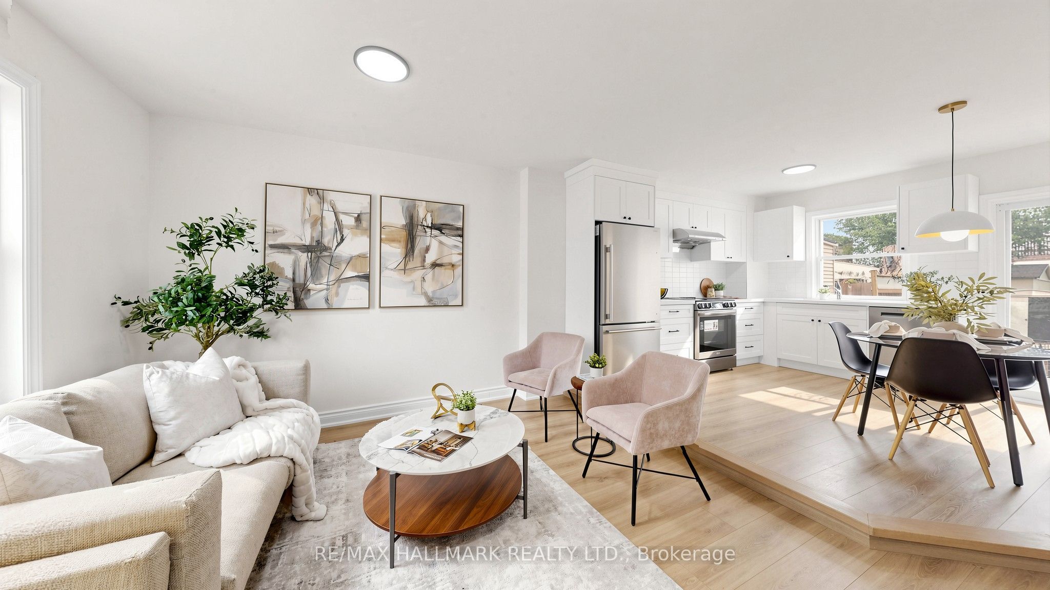 16 Queensdale Avenue