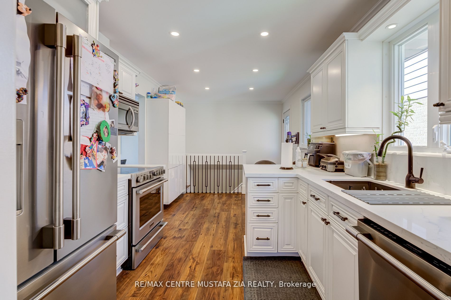 2474 Yarmouth Crescent