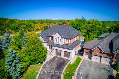 530 Golfview Court Oakville ON L6M 4W6