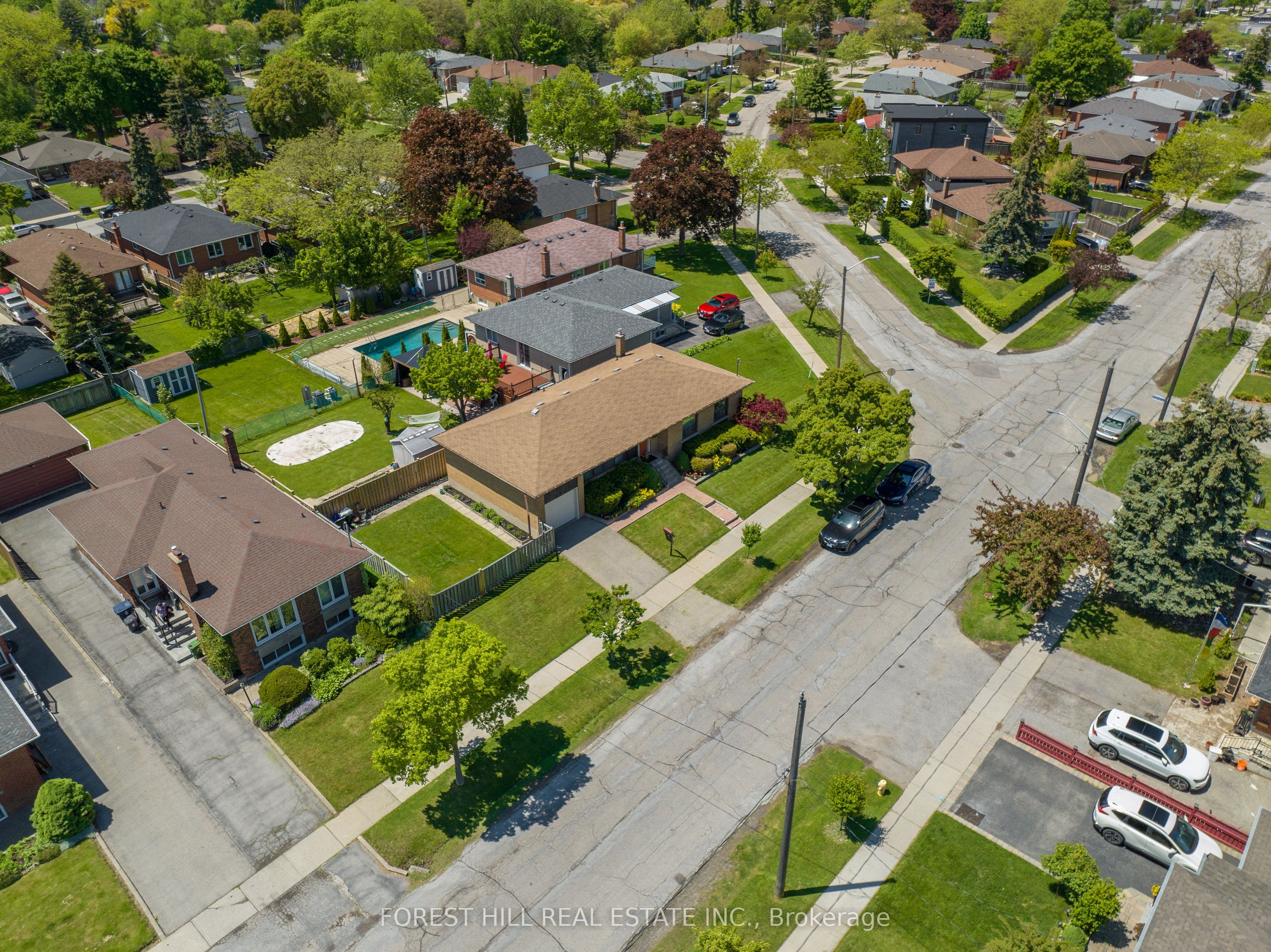 69 Rayside Drive