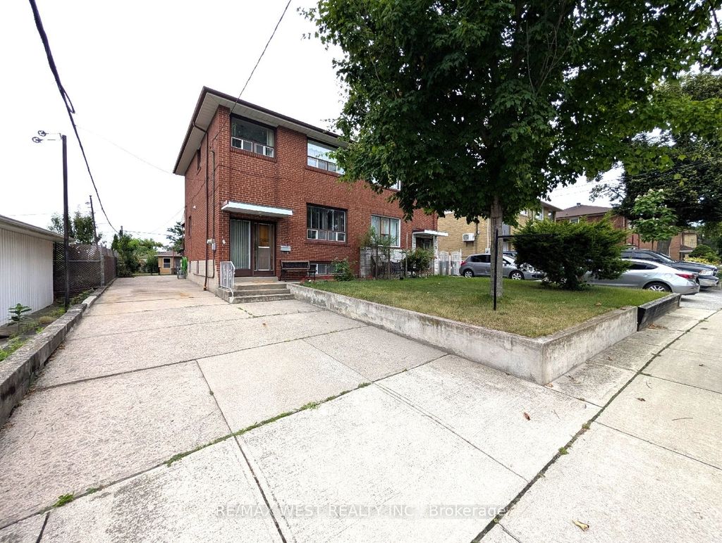 Photo of 6 Dalrymple Drive, Toronto, ON M6N 4S3 (MLS # W12255314)