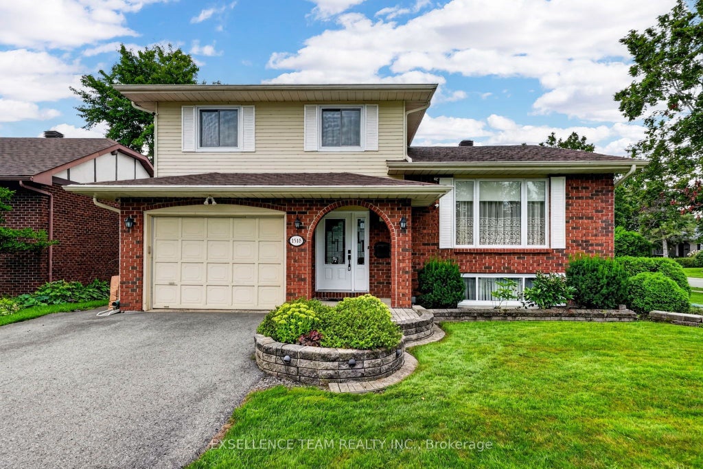 Photo of 1518 Blakely Drive, Cornwall, ON K6J 5K1 (MLS # X13673516)