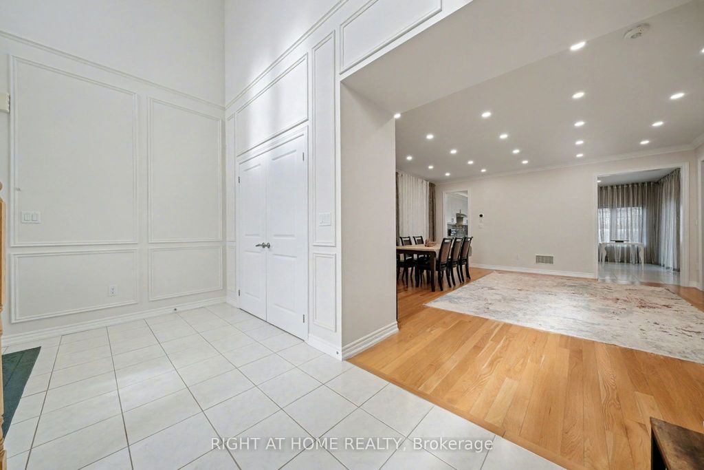 Photo of 1016 Wickham Road, Innisfil, ON L9S 0N5 (MLS # N12692240)