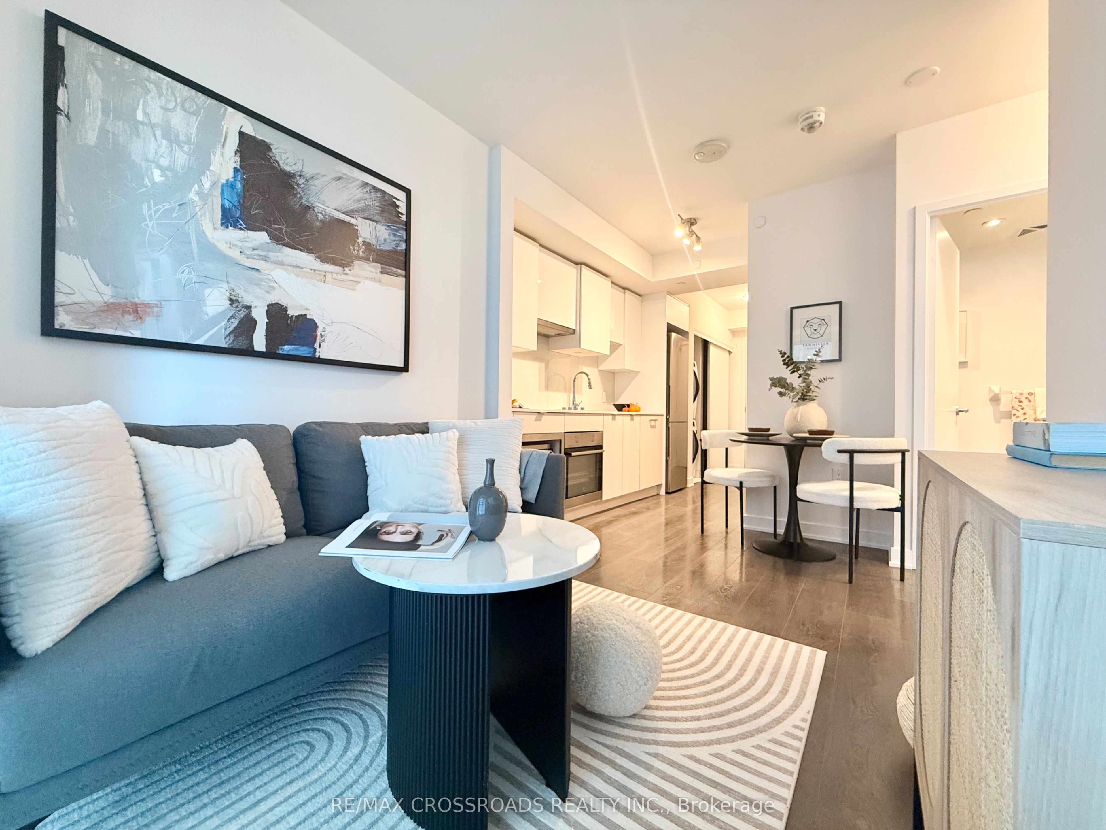 195 Redpath Avenue 2301