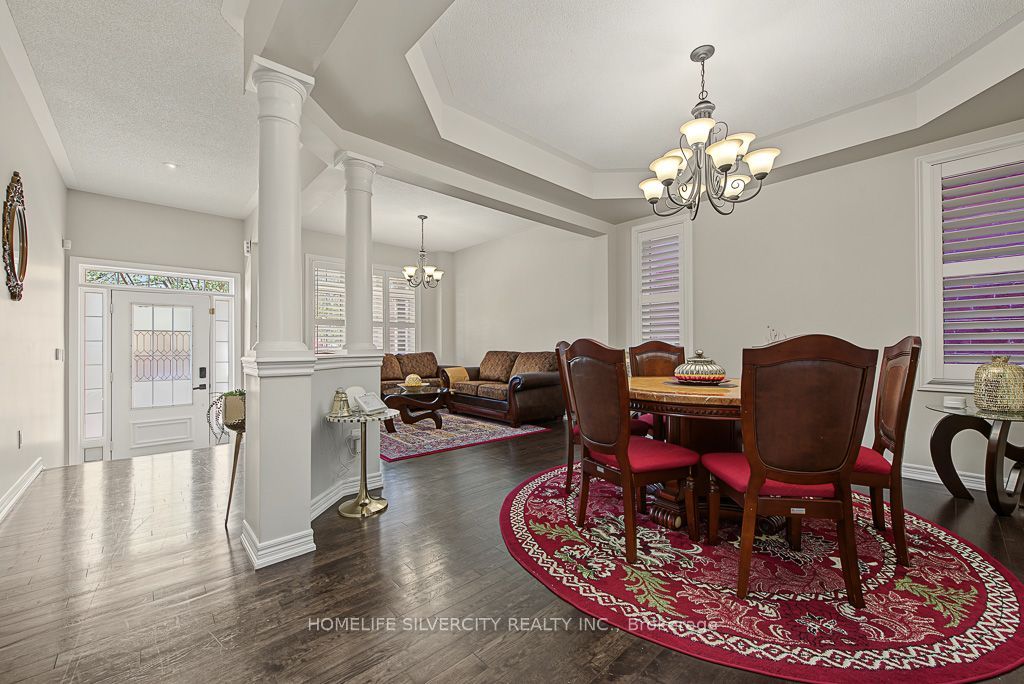 483 Hinchey Crescent