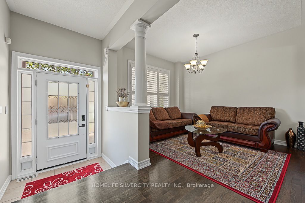 483 Hinchey Crescent