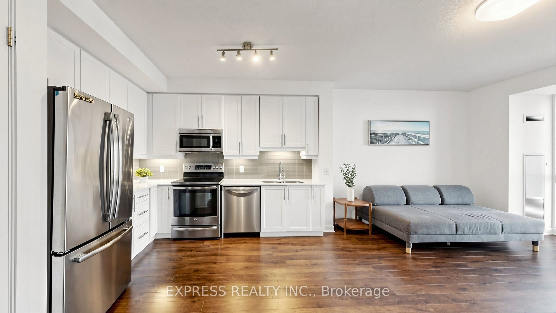 33 Bay Street 4207