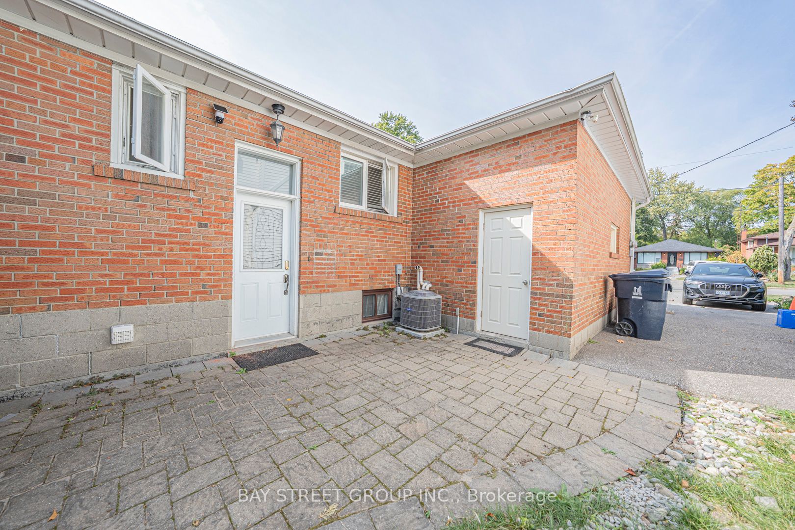 149 Hendon Avenue Lower